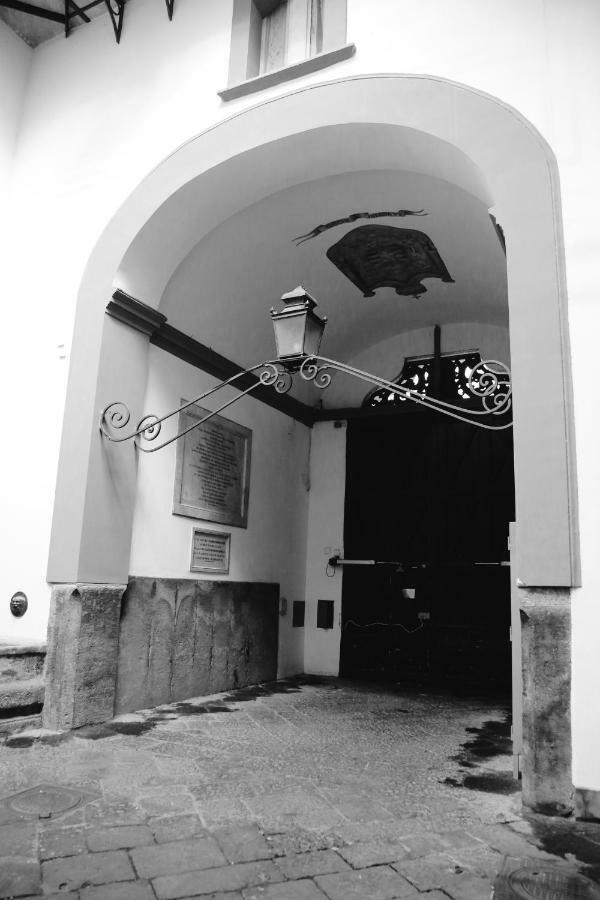 شقة Casa Matys نابولي المظهر الخارجي الصورة
